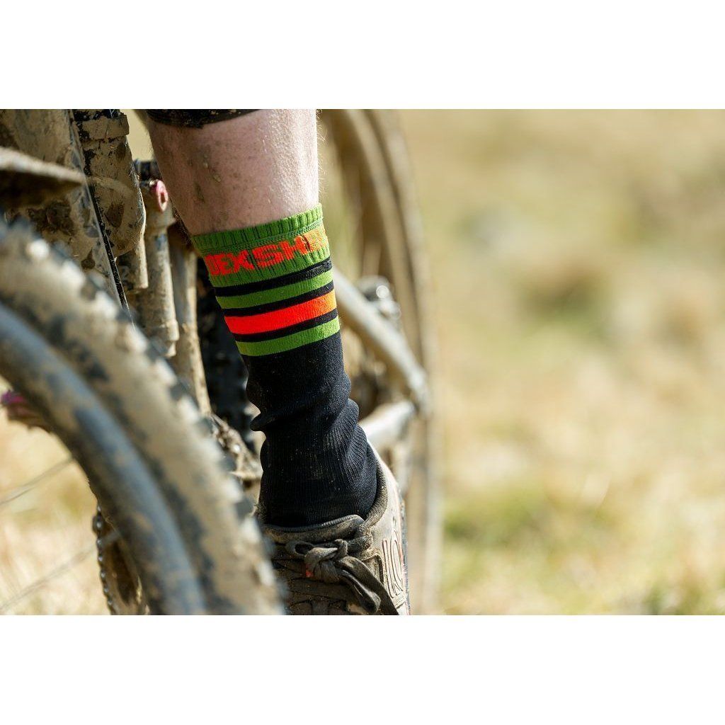 Водонепроницаемые носки DexShell Ultra Dri Sports Socks L (43-46) с оранжевой полосой в интернет-магазине art-steel.ru, фото