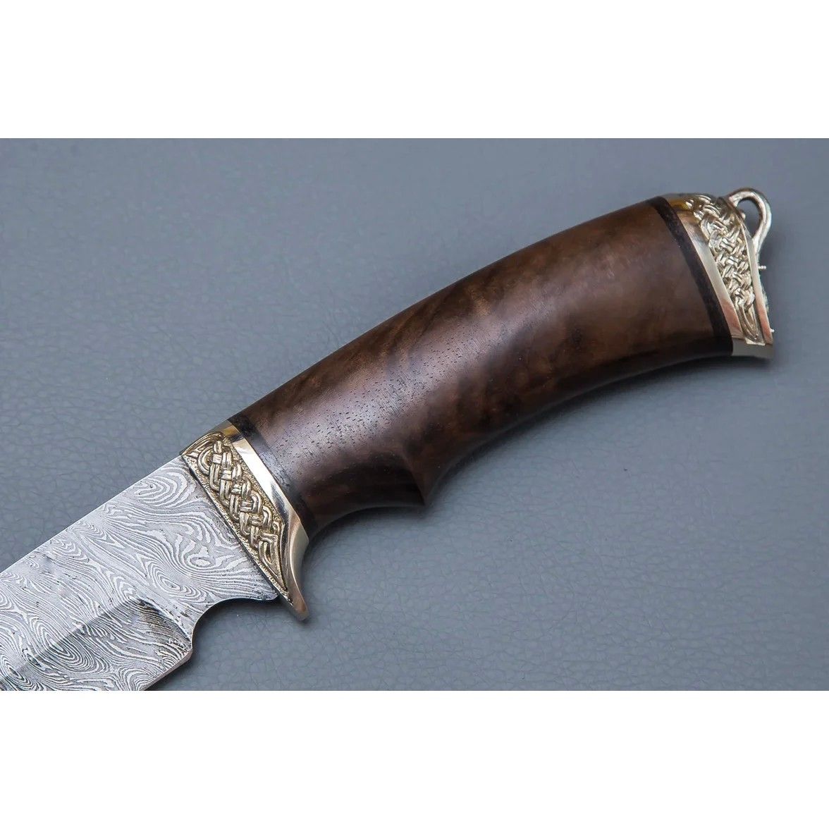 Нож Легионер из дамасской стали, рукоять ореховый кап, литьё мельхиор в интернет-магазине art-steel.ru Нож Легионер из дамасской стали, рукоять ореховый кап, литьё мельхиор в интернет-магазине art-steel.ru, фото