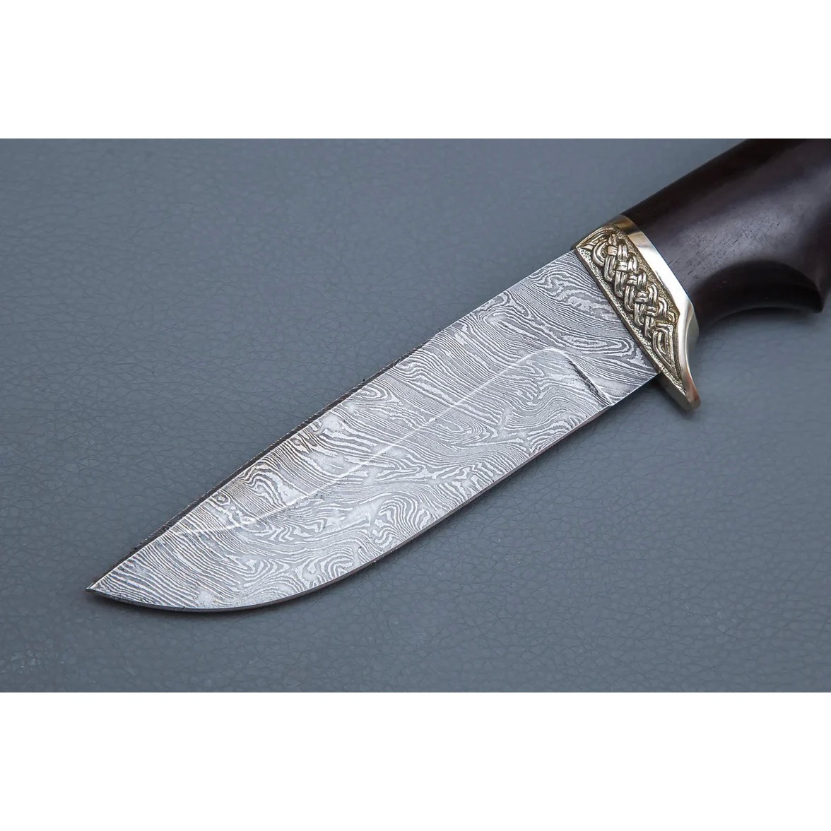 Нож Егерь из дамасской стали, рукоять черное дерево, литьё мельхиор в интернет-магазине art-steel.ru Нож Егерь из дамасской стали, рукоять черное дерево, литьё мельхиор в интернет-магазине art-steel.ru, фото