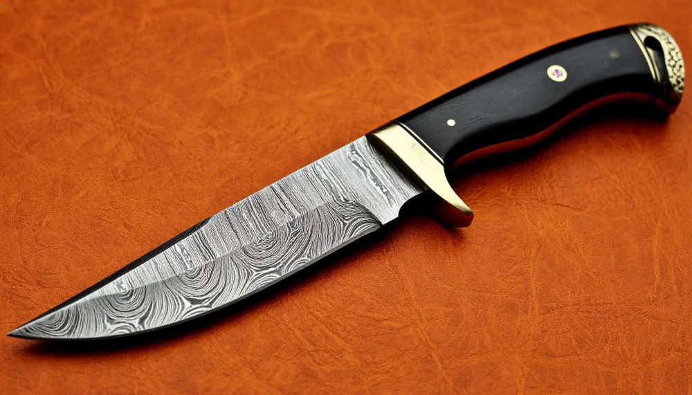 Структура дамасской стали: что делают слои такими особенными?