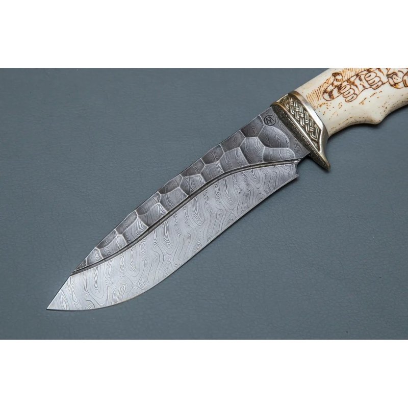 Нож Скиф из дамасской стали, рукоять из кости, литье мельхиор в интернет-магазине art-steel.ru, фото