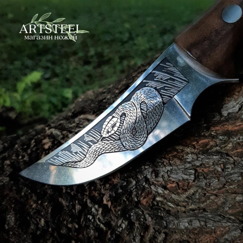 Нож Гюрза-2 художественно-оформленный в интернет-магазине art-steel.ru, фото