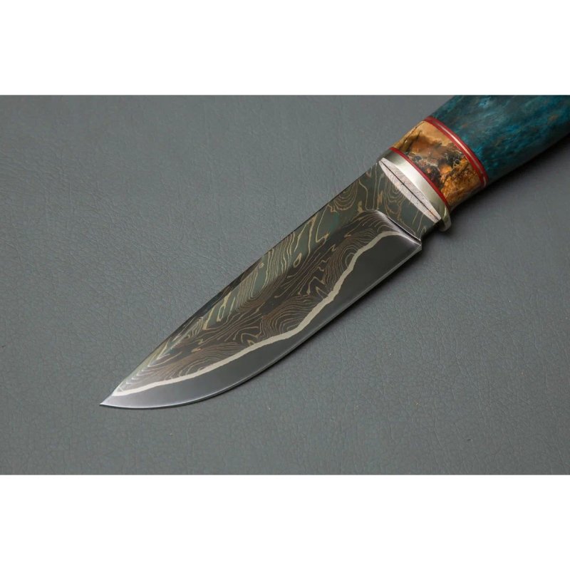Нож Соболь из стали ламинированной стали, рукоять карельская береза, литье мельхиор в интернет-магазине art-steel.ru, фото