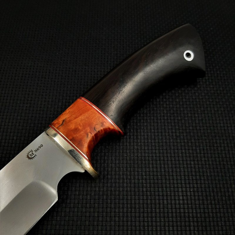 Нож Лорд из стали N690, рукоять карельская береза, черное дерево, литьё мельхиор в интернет-магазине art-steel.ru, фото